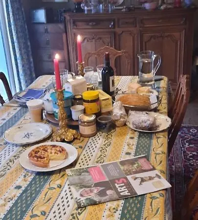Montigny House And Antiques