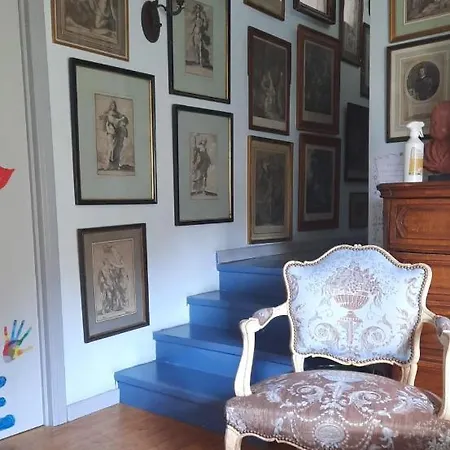 Montigny House And Antiques Bed & Breakfast Seron